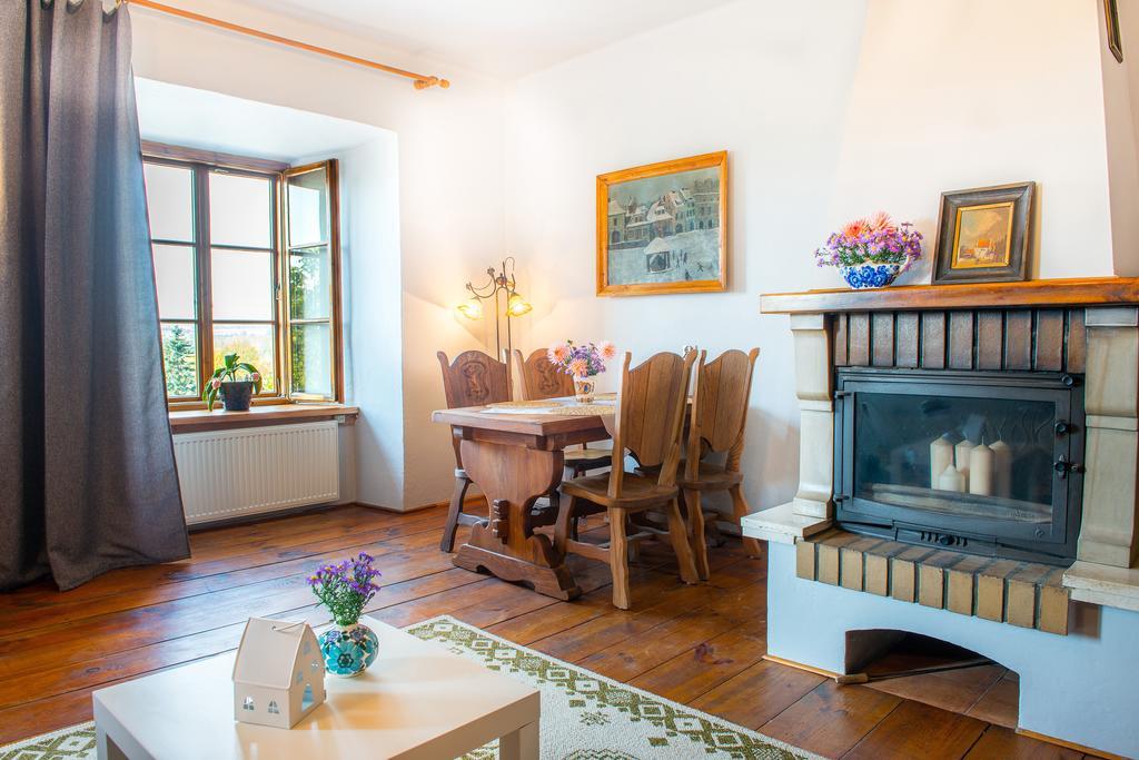 Apartament Fajansowy カジミエシュ・ドルニ エクステリア 写真
